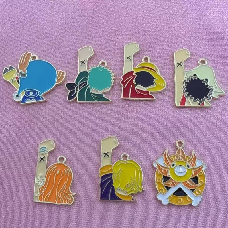 Jewelry Making Accessories - จี้การ์ตูนโลหะผสมเคลือบน้ำมัน 10 ชิ้น สำหรับทำเครื่องประดับ DIY ต่างหู