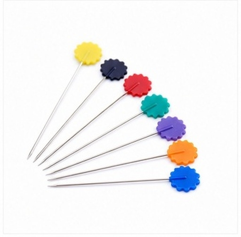 Head Pin Assorted - 50 ชิ้น เข็มหมุดเย็บผ้าหัวดอกไม้แบน คละสี จัดเก็บง่าย ใช้งานสะดวก
